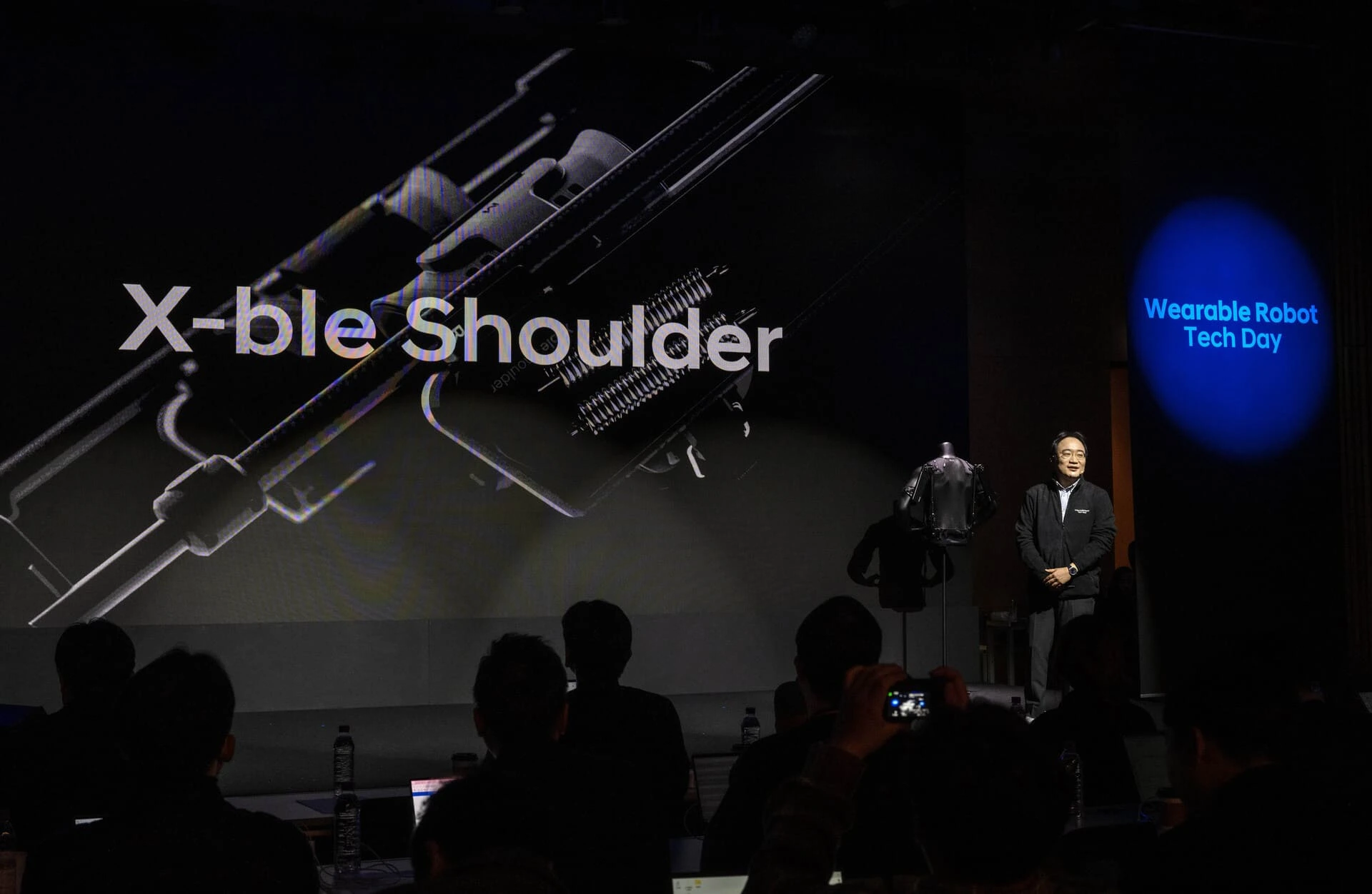 Hyundai Motor Group Robotics LAB confirma planos de lançamento do robô vestível X-ble Shoulder